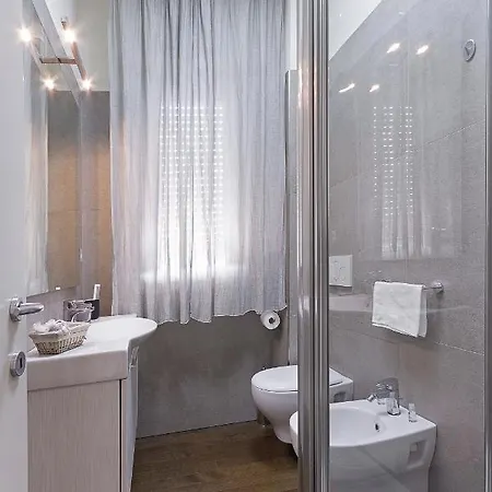 Crima Leda Luxury * 米萨诺阿德里亚蒂科